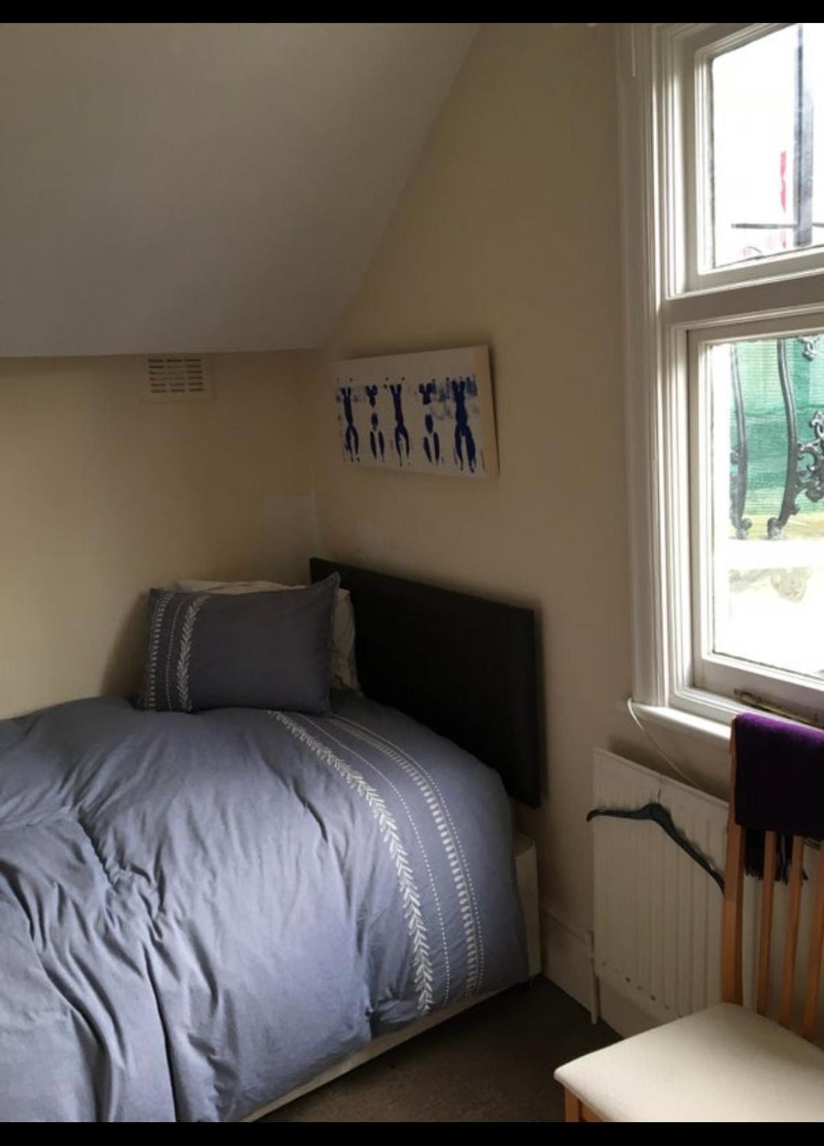 Double Bedroom In Проживание в семье