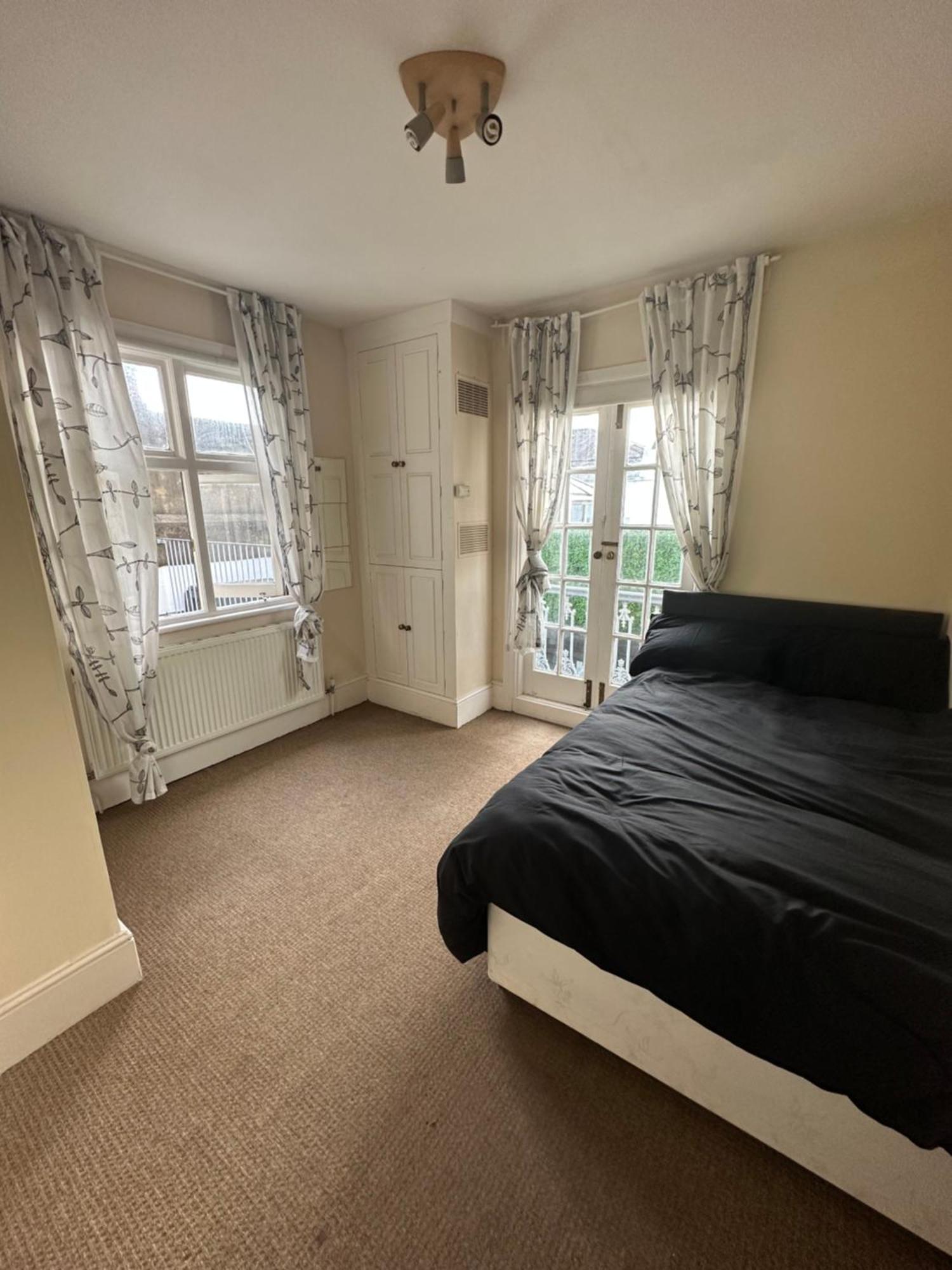 Double Bedroom In Проживание в семье