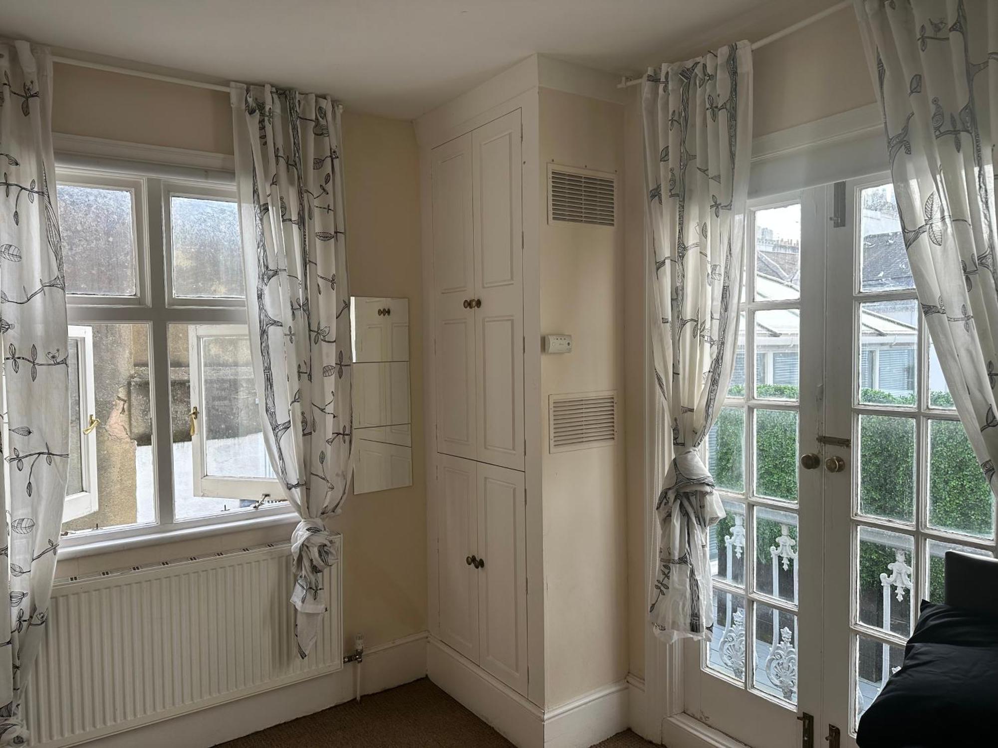 Double Bedroom In * Лондон
